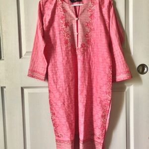Everyday Pakistani/ Indian embroided kurta.